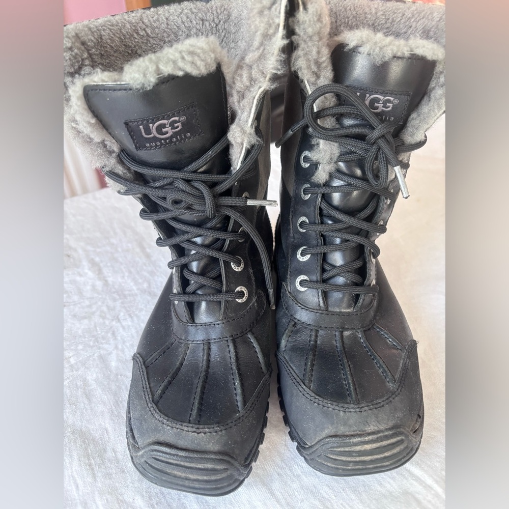 Women’s UGG Adirondack II Lace Up Lined Waterproof Winter Boots Dark Grey Vibram